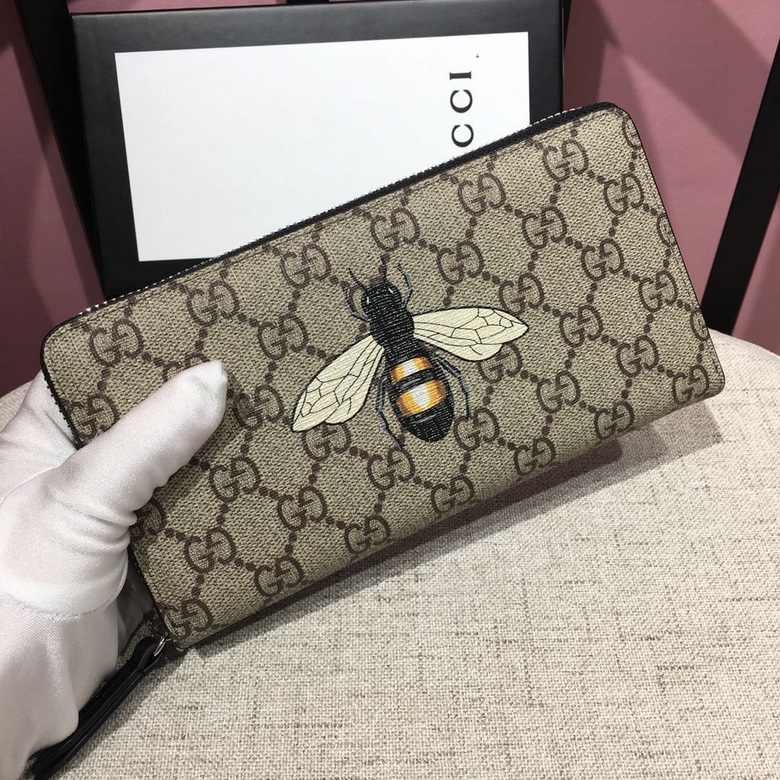 Gucci Wallets 44